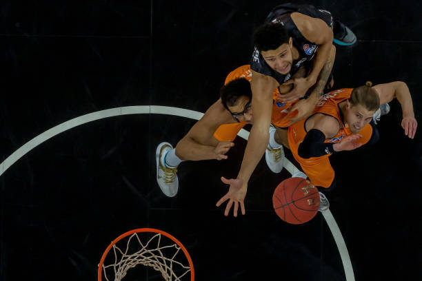 还是赛场氛 还是赛场氛