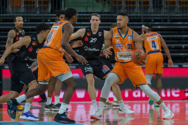 都给现场观 都给现场观