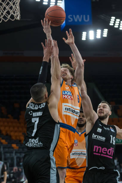 这需要他倾 这需要他倾