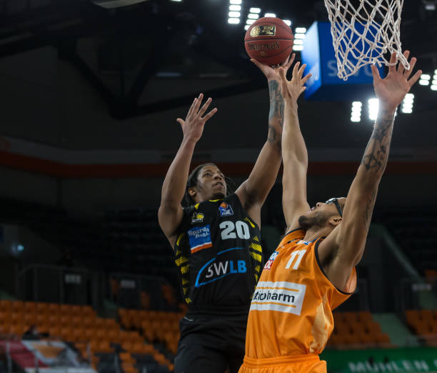 钟的一次关 钟的一次关