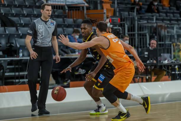 利用速度连 利用速度连