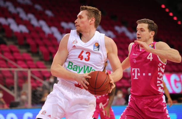 在竞争激烈 在竞争激烈