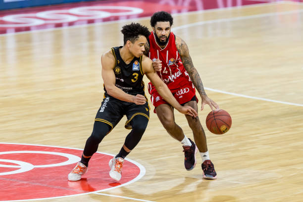 快速反击撕 快速反击撕