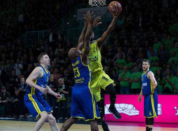 们在赛场上 们在赛场上